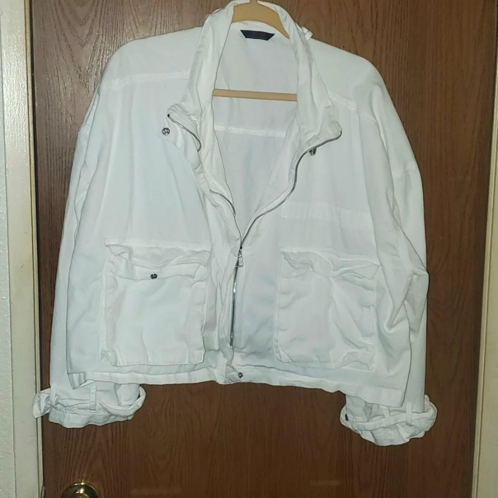 White Jacket - Picture 1 of 3